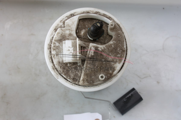 Corsa E Fuel pump 13436579